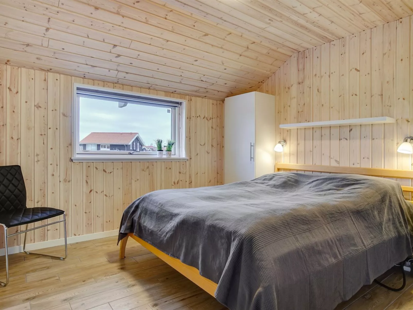 "Domi" - 1.2km from the sea-Binnen