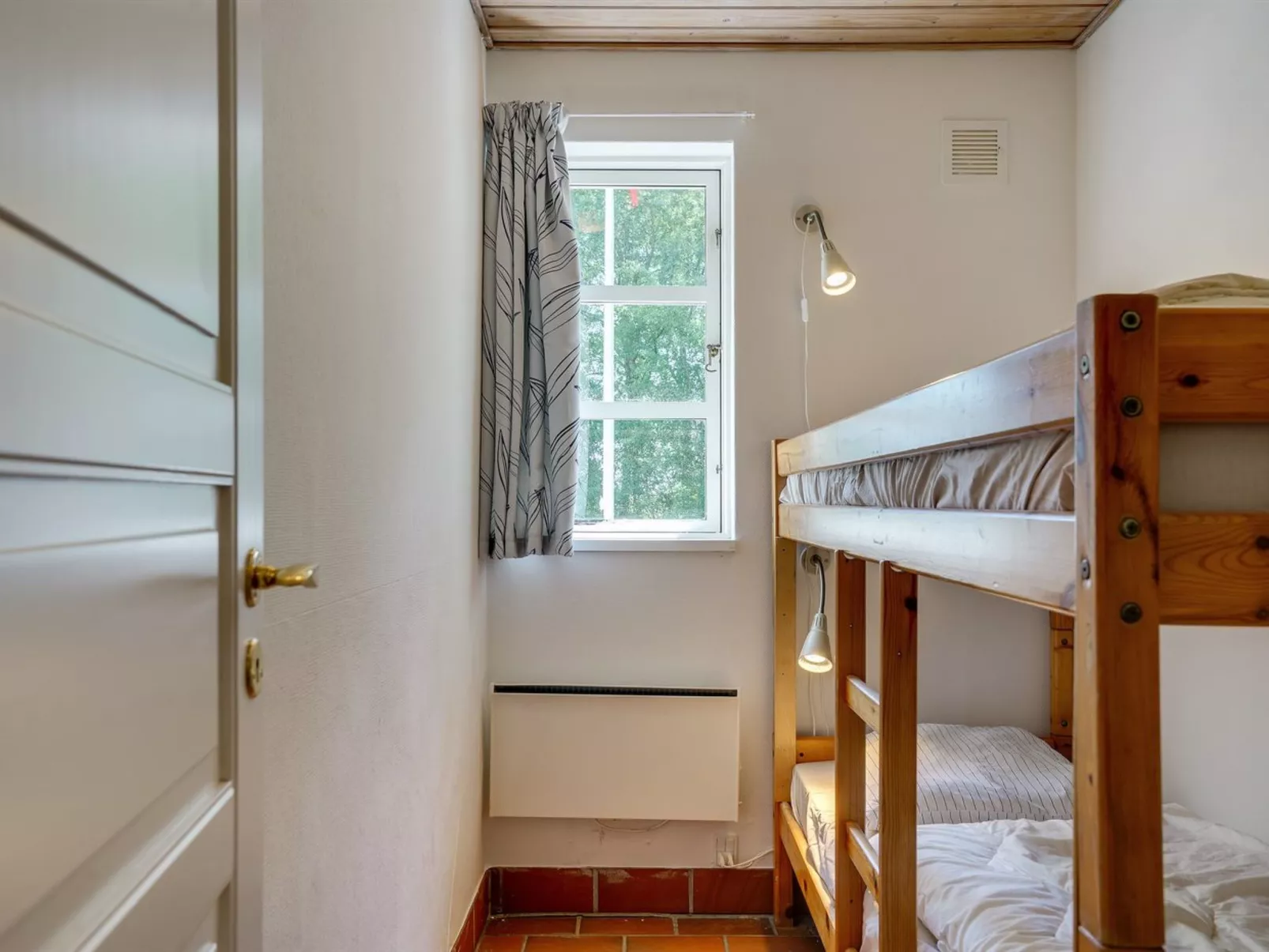 "Bertel" - 50m from the sea-Binnen