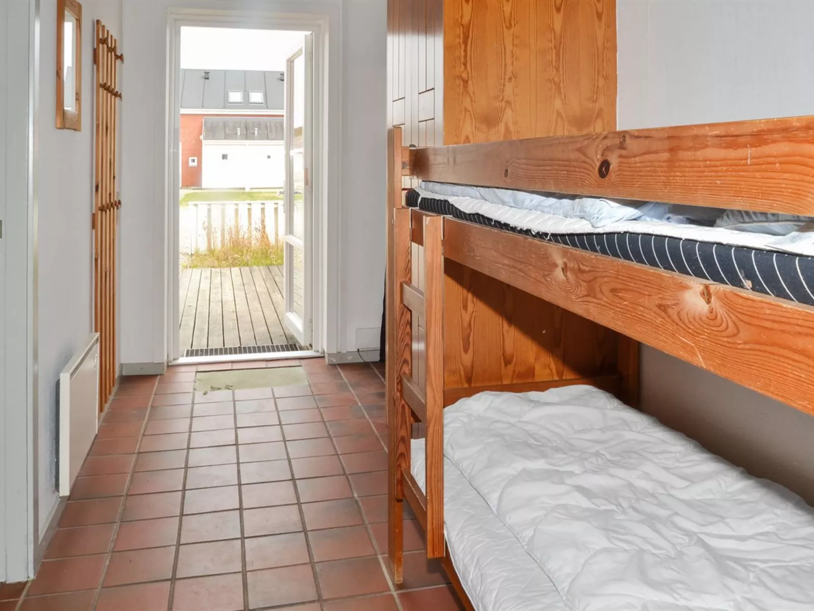 "Urmas" - 1km from the sea-Binnen