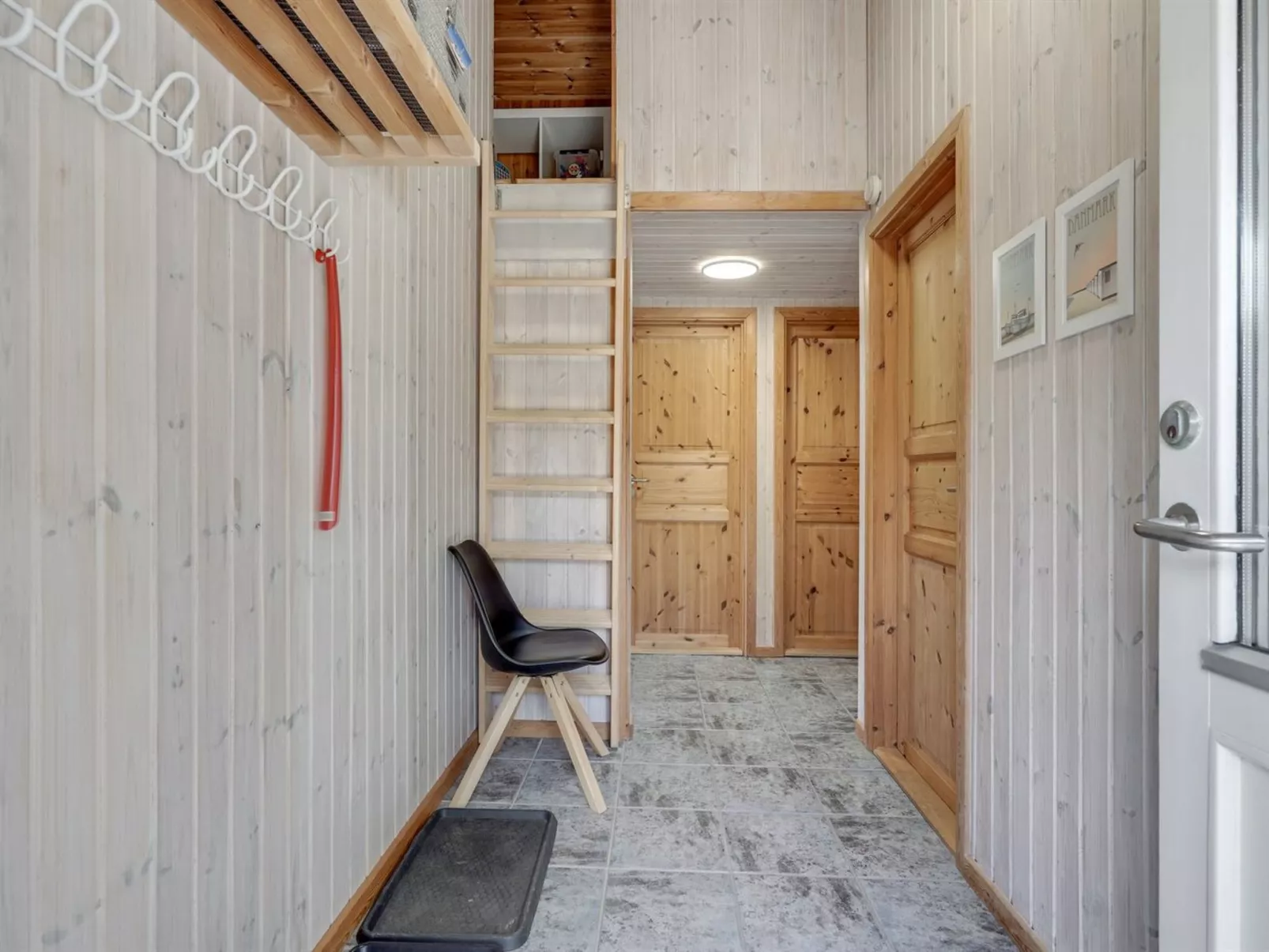 "Sonke" - 500m from the sea-Binnen