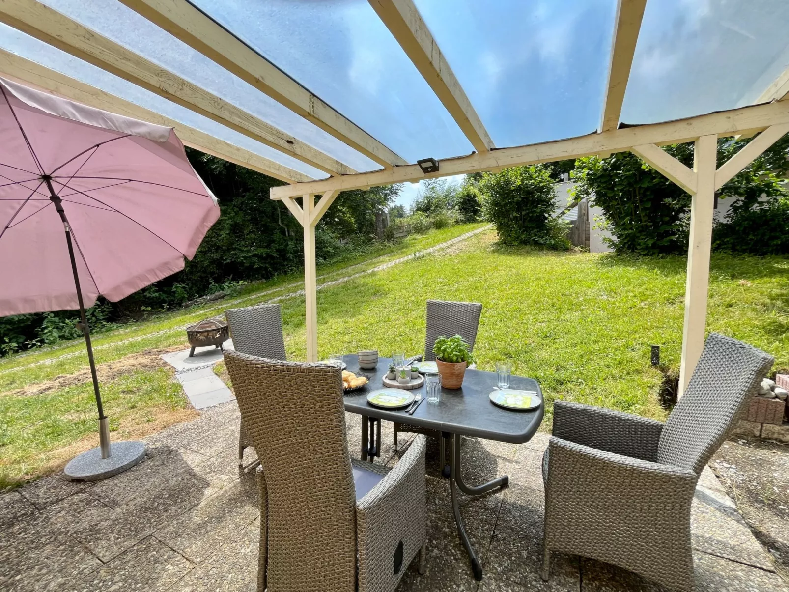 Ferienhäusle Nina-Buiten