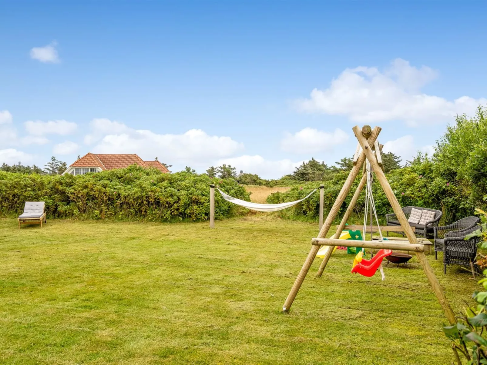 "Kamile" - 400m from the sea-Buiten