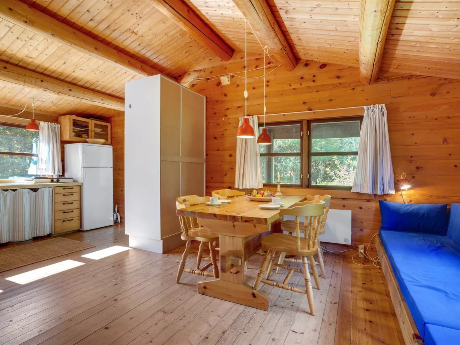 "Beatrix" - 700m from the sea-Binnen