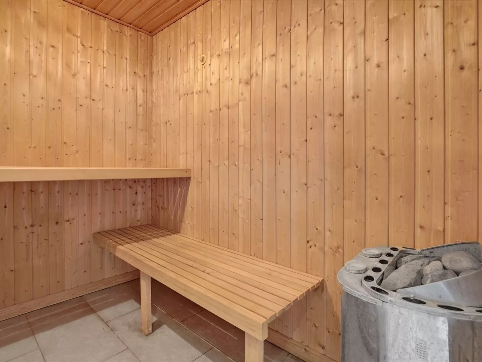 "Cara" - 200m from the sea-Binnen