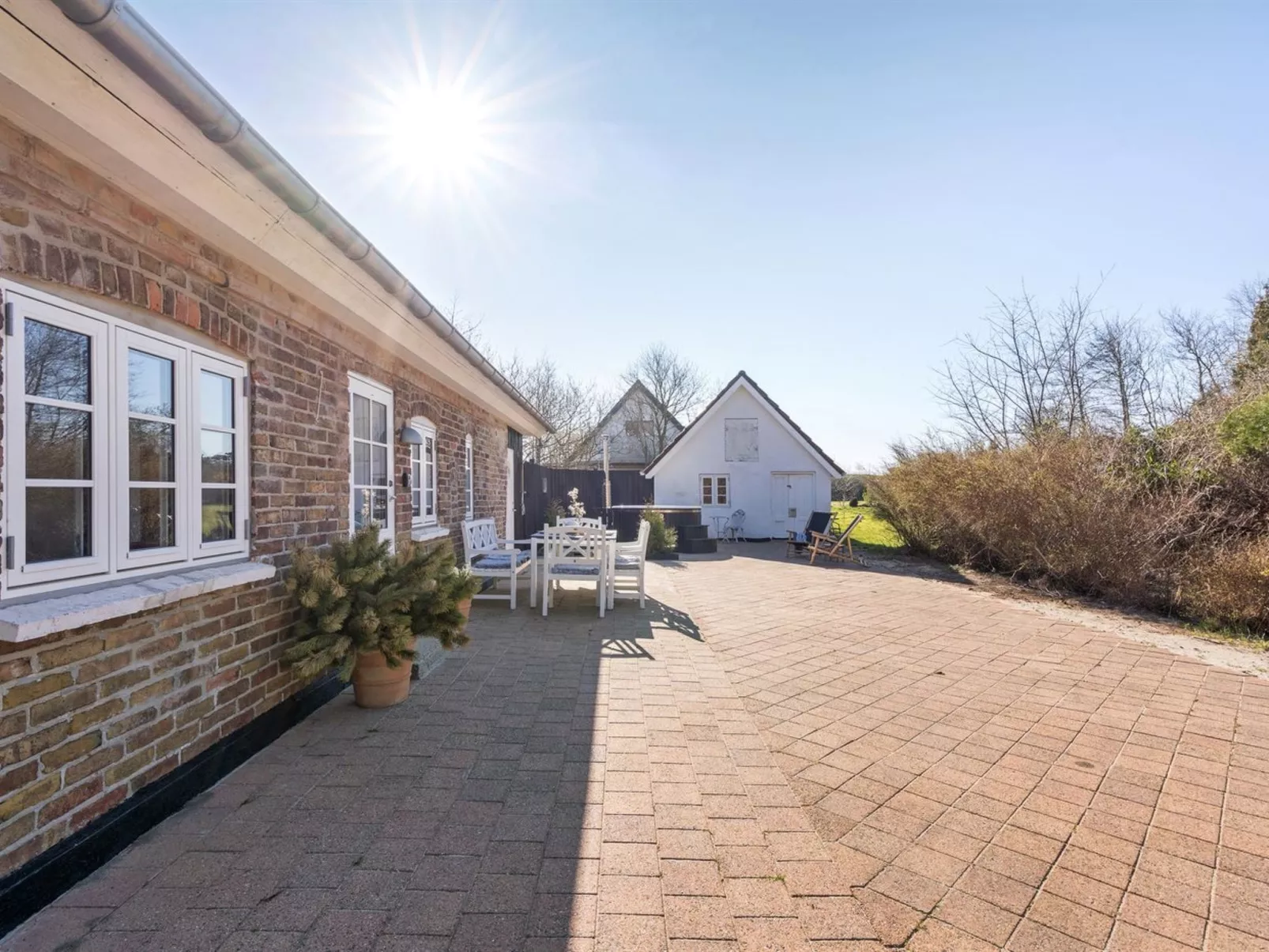 "Malene" - 700m to the fjord-Buiten