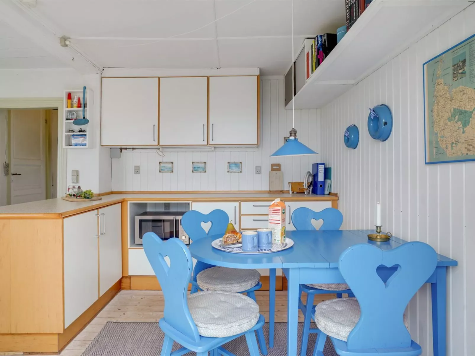 "Nevis" - 1.5km from the sea-Binnen