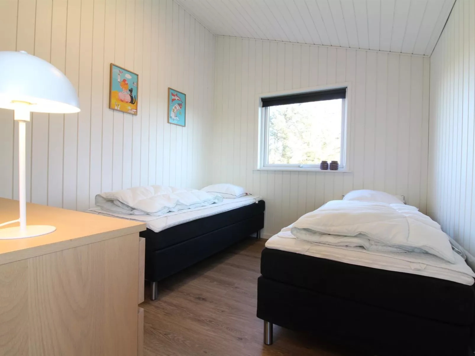 "Kamp" - 700m from the sea-Binnen