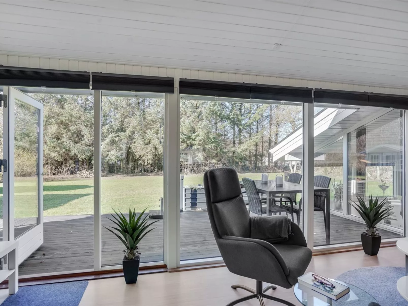 "Tiina" - 1km from the sea-Binnen