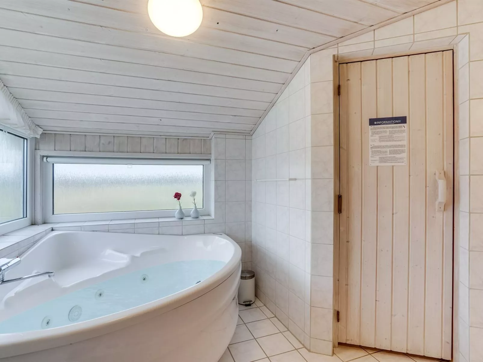 "Thorir" - 542m from the sea-Binnen