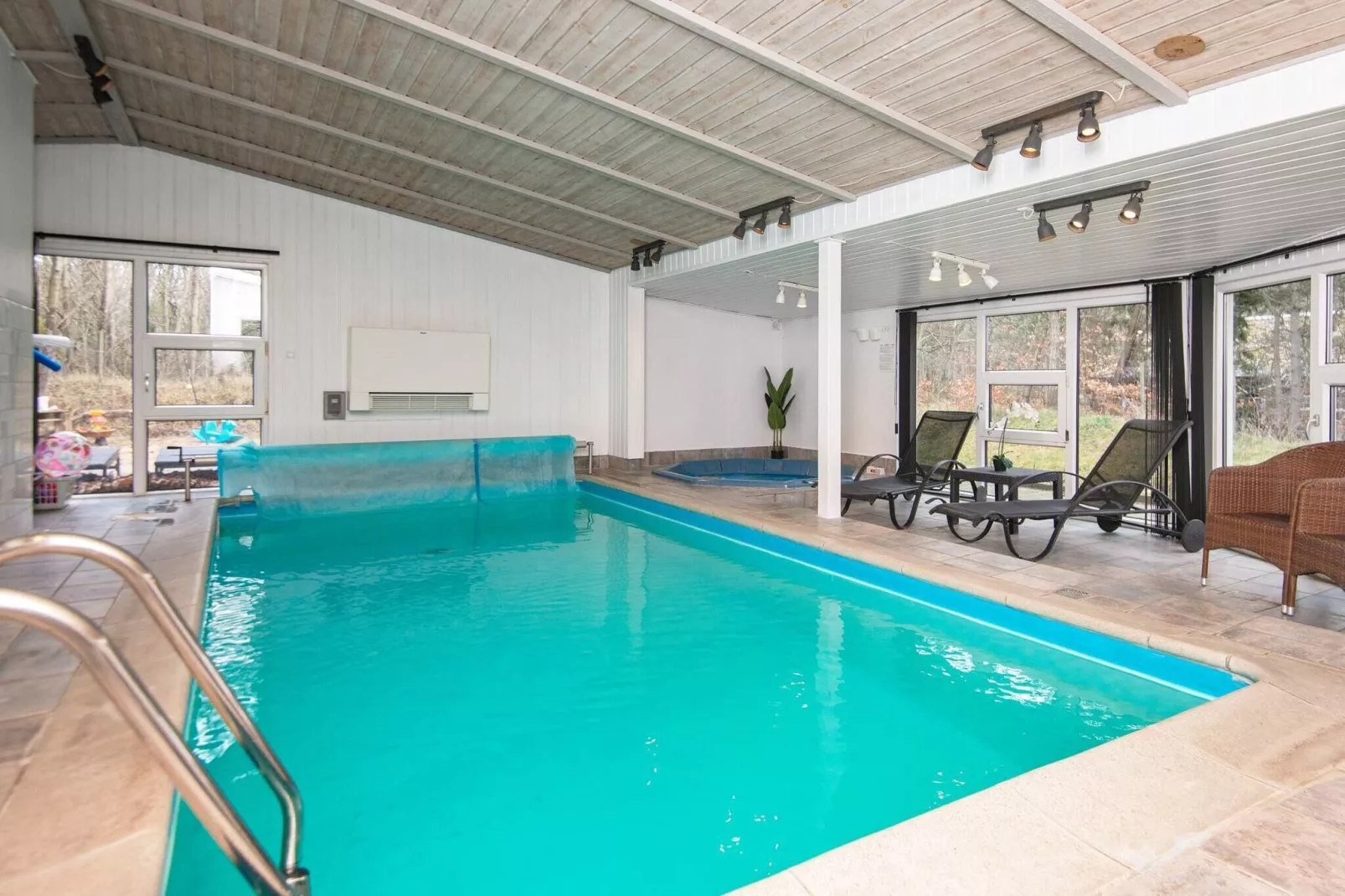 Charmant vakantiehuis met Sauna in Glesborg-Zwembad