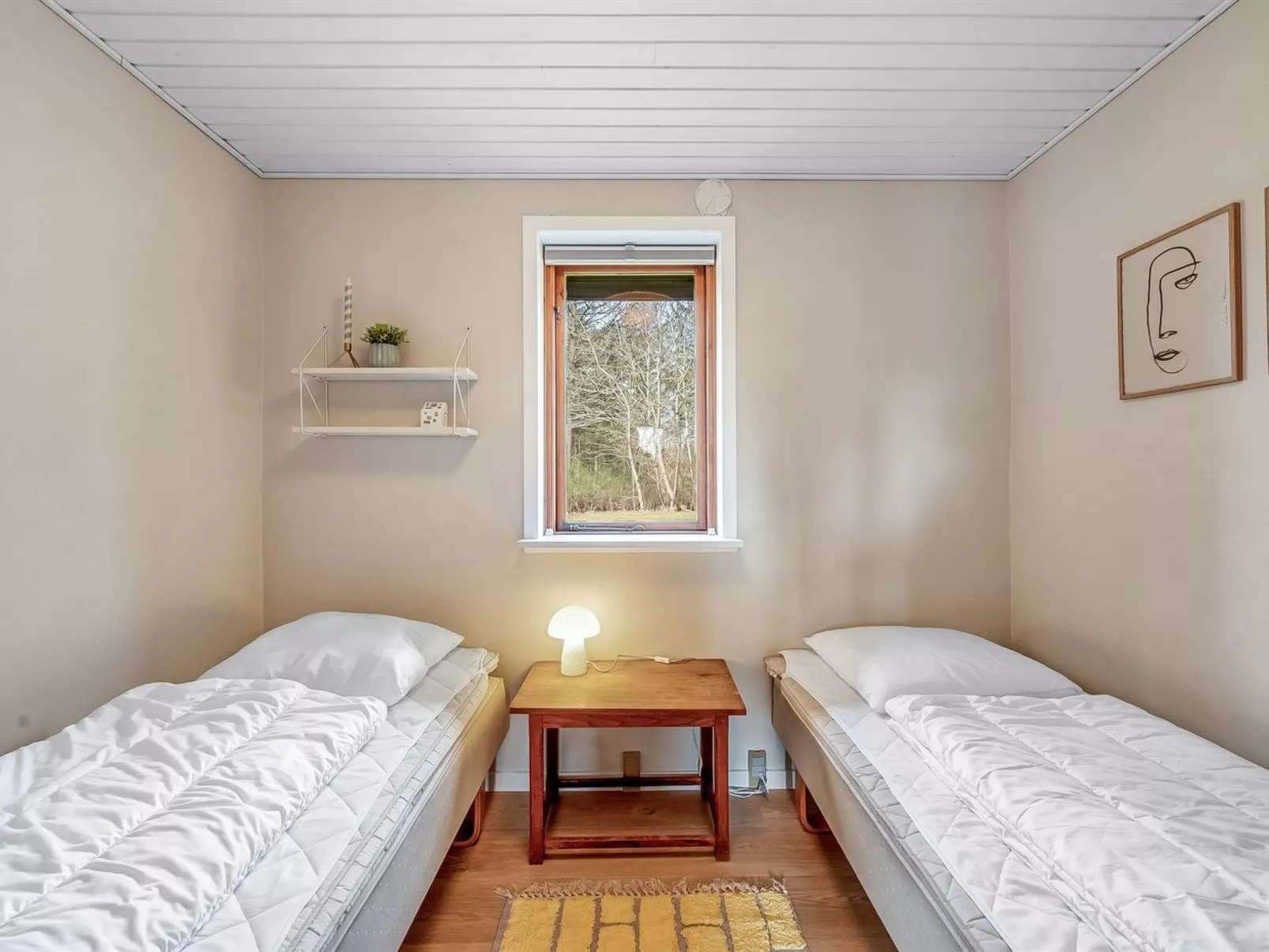 "Gundis" - 500m to the fjord-Binnen