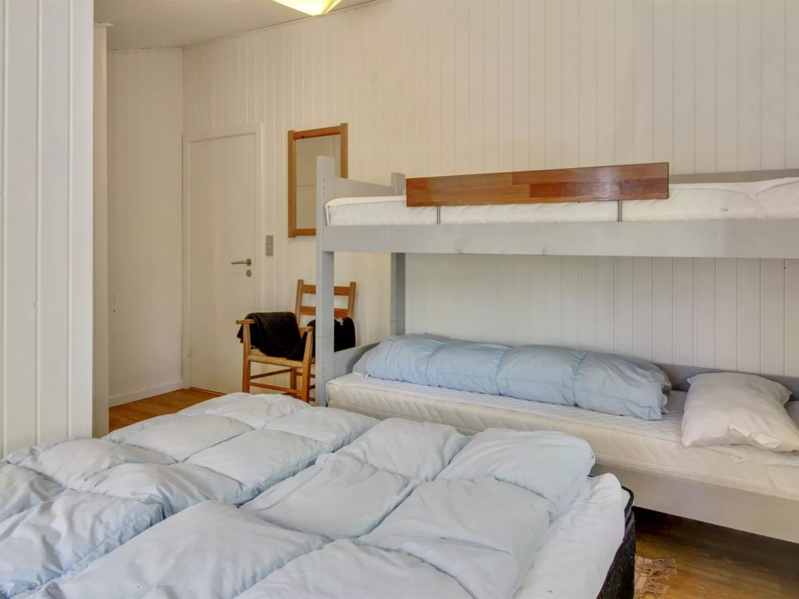 "Tirsa" - 3.9km from the sea-Binnen