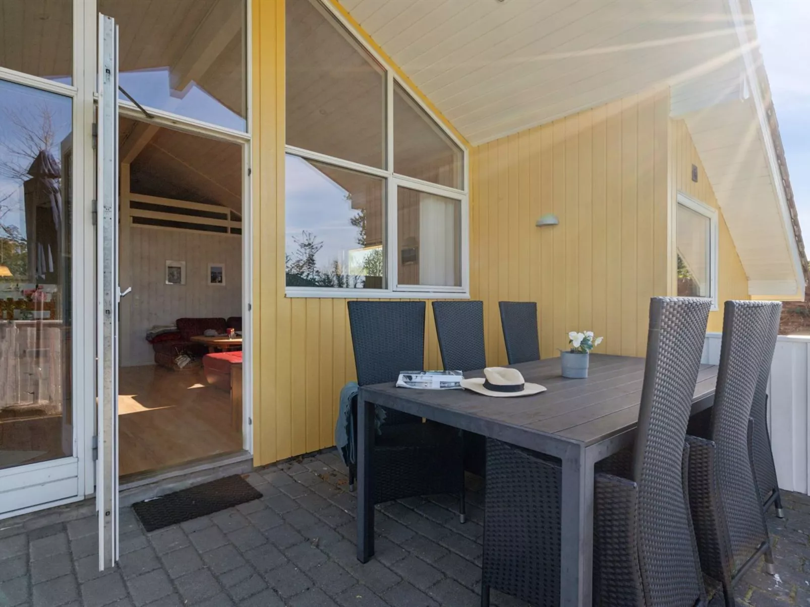 "Dolores" - 100m from the sea-Buiten