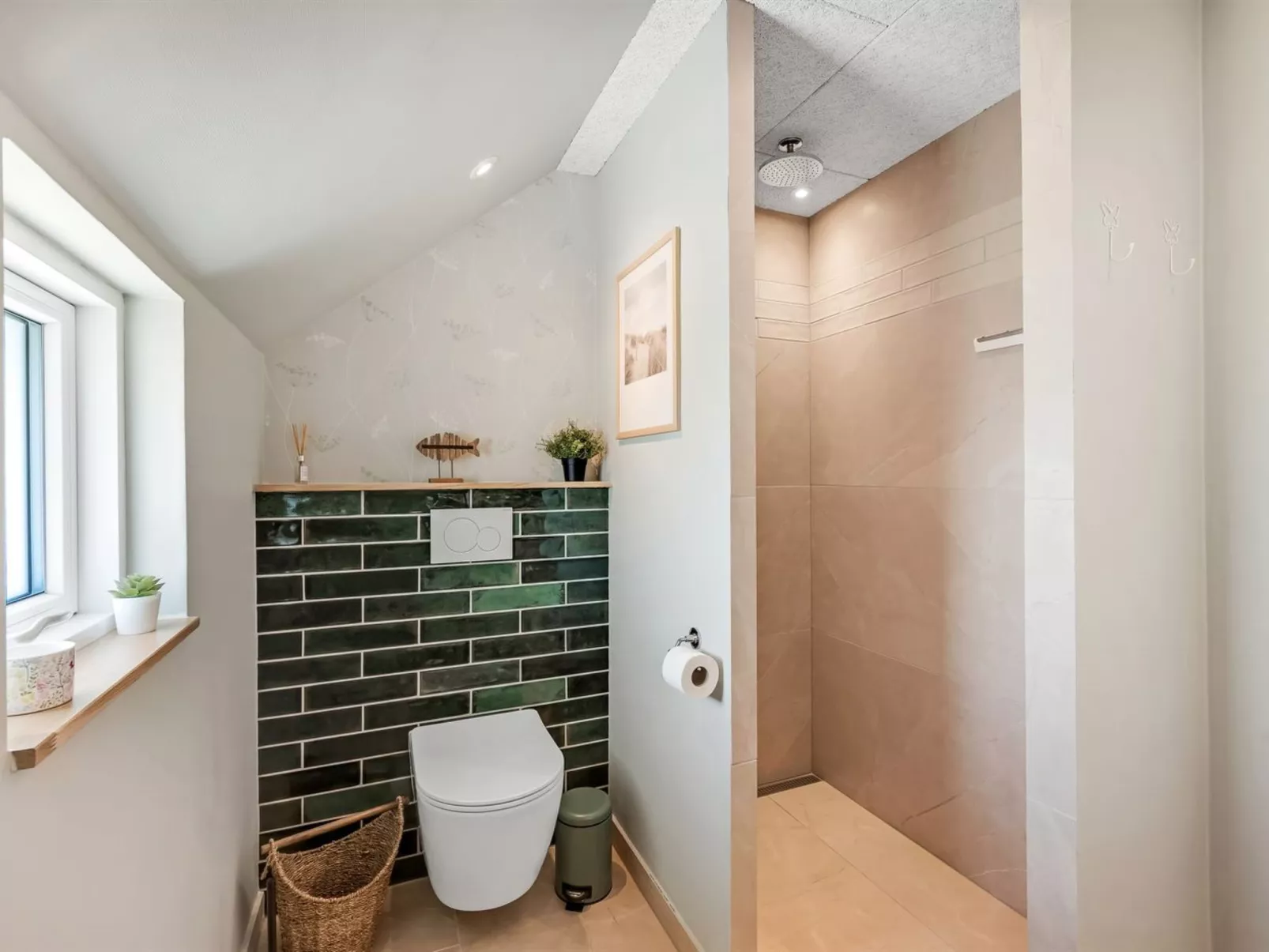 "Annalise" - 1km from the sea-Binnen