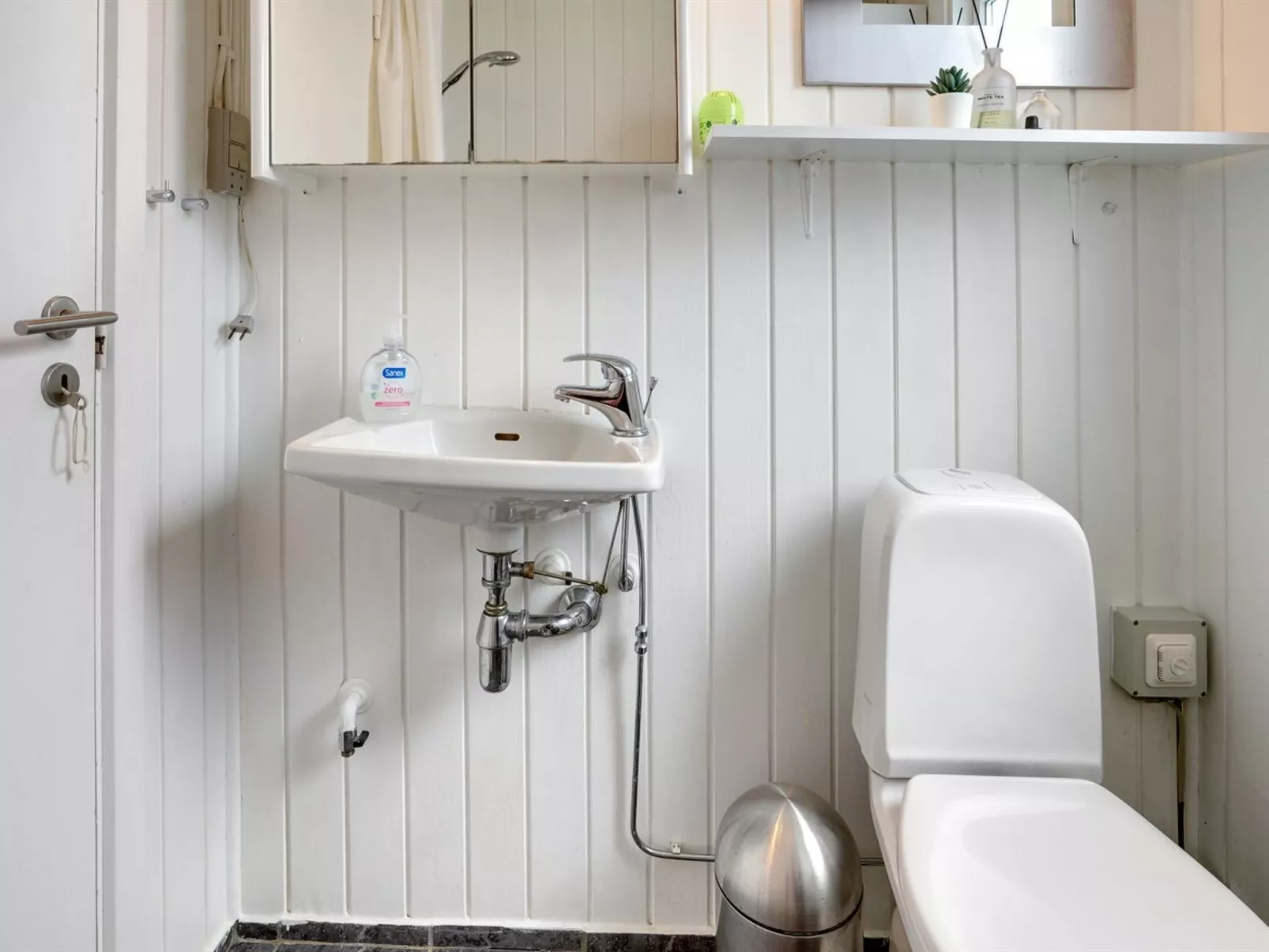 "Edel" - 650m from the sea-Binnen