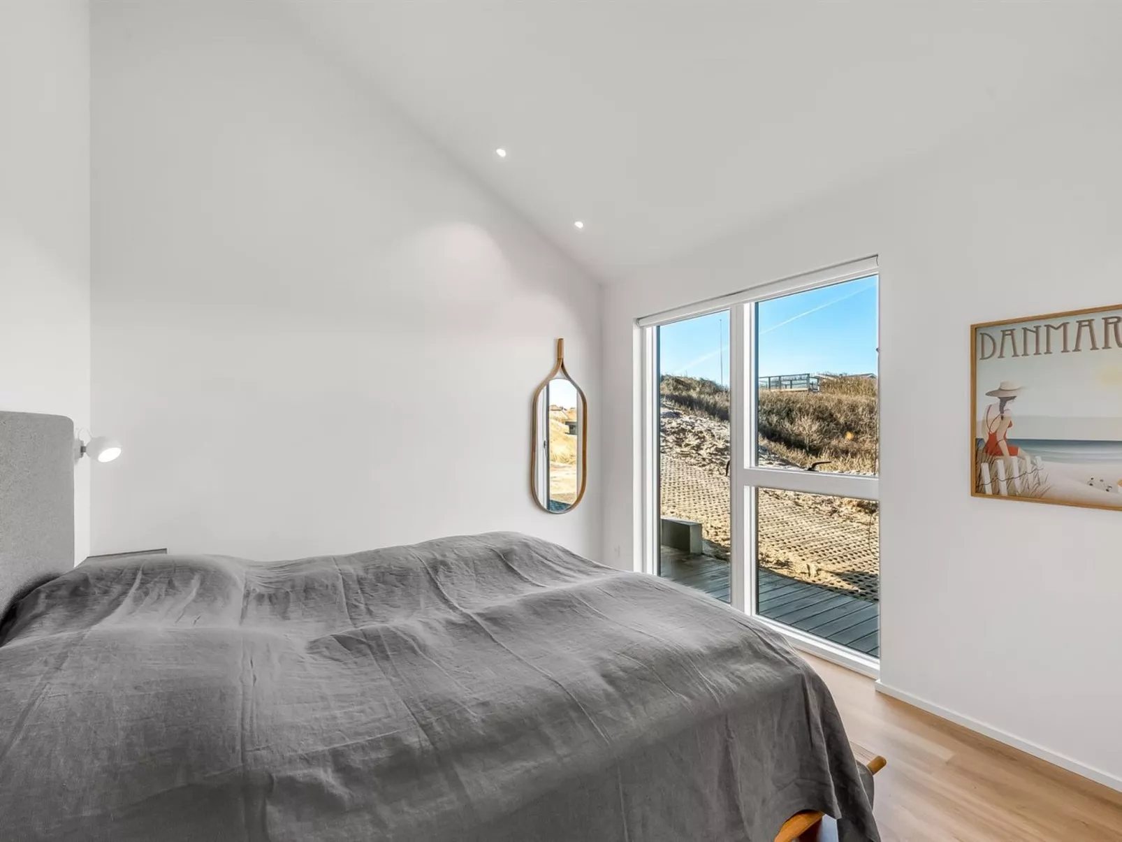 "Maximiliane" -  from the sea-Binnen