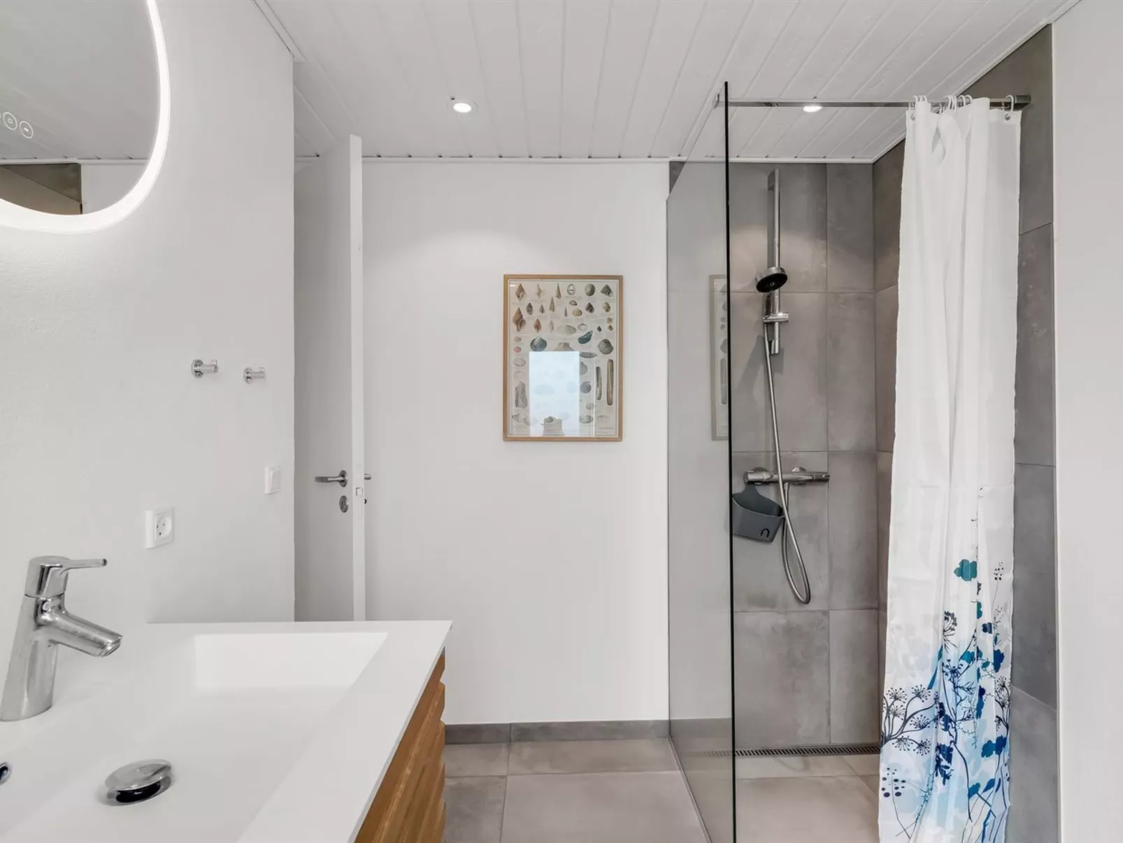 "Tedora" - 300m from the sea-Binnen