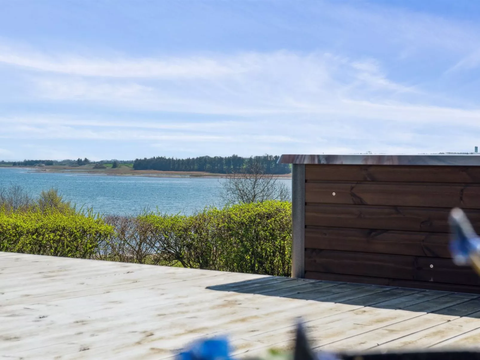 "Peetu" - 200m to the fjord-Buiten