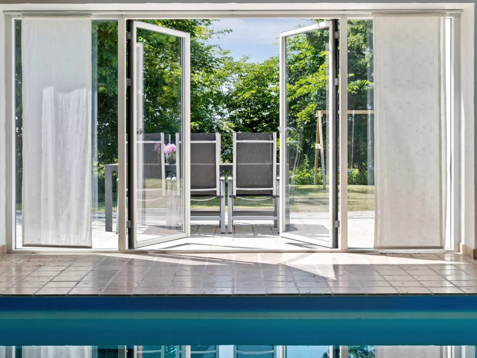 "Thilo" - 2.3km from the sea-Binnen