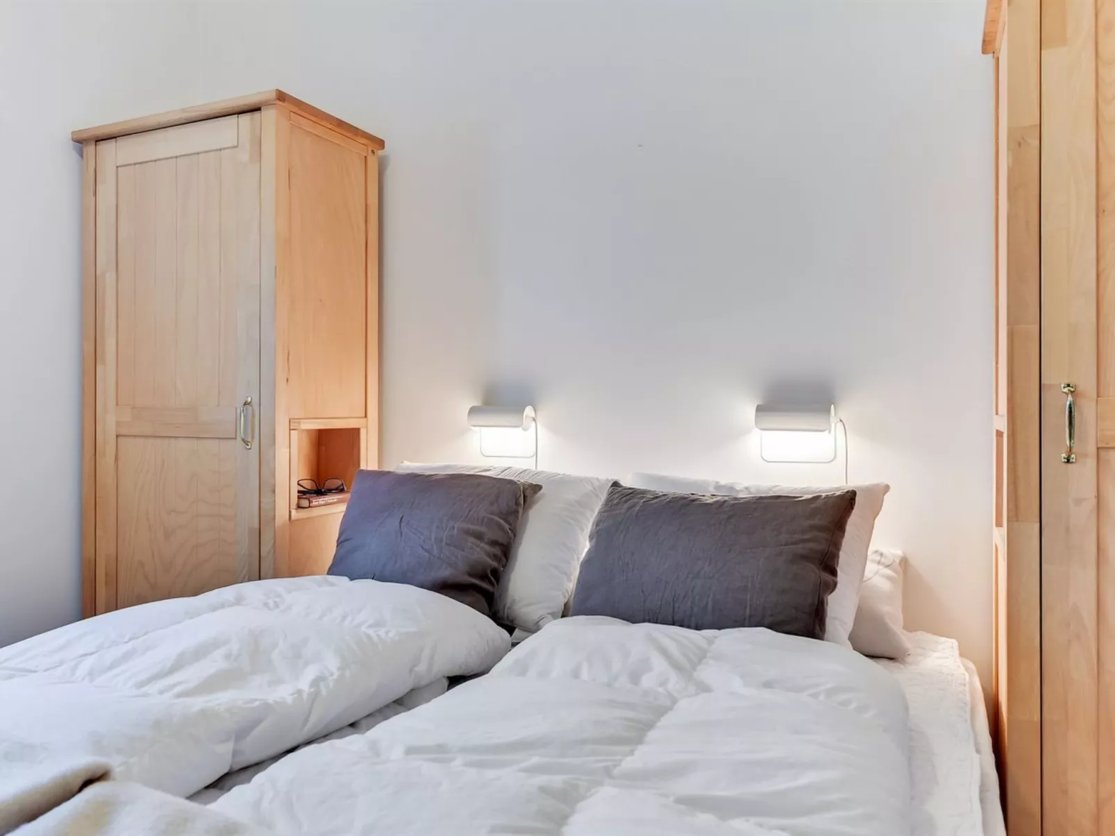 "Thoran" -  from the sea-Binnen