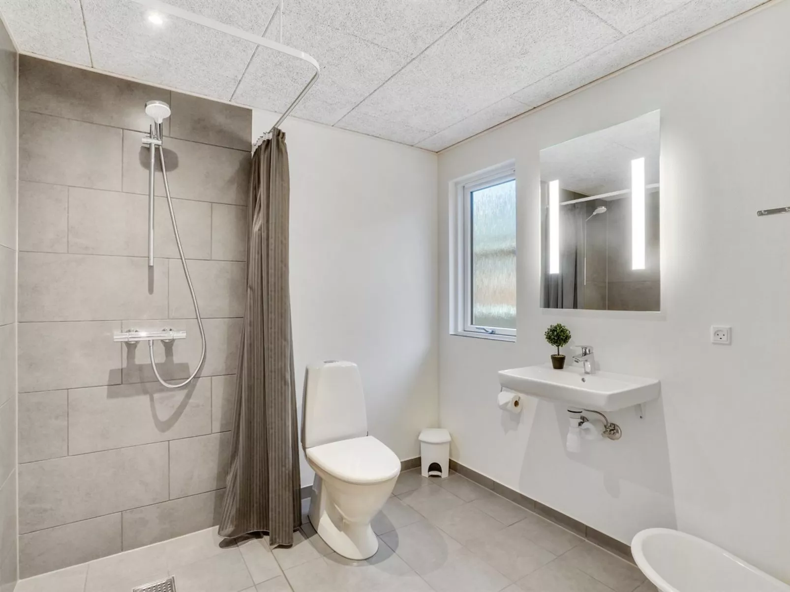 "Sibbe" - 500m to the fjord-Binnen