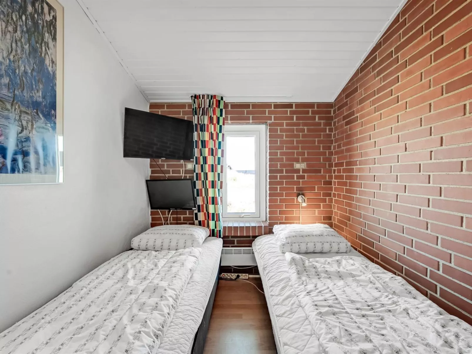 "Fia" -  from the sea-Binnen