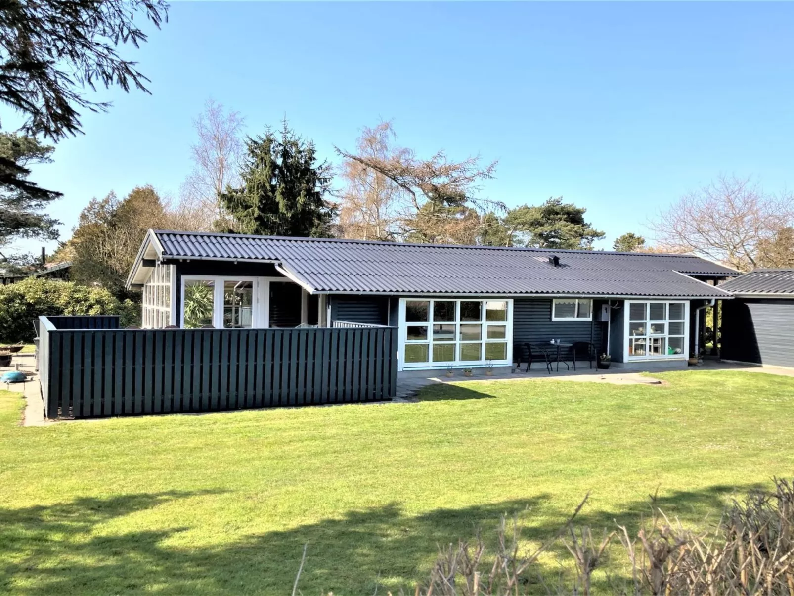 "Aleksa" - 400m from the sea-Buiten