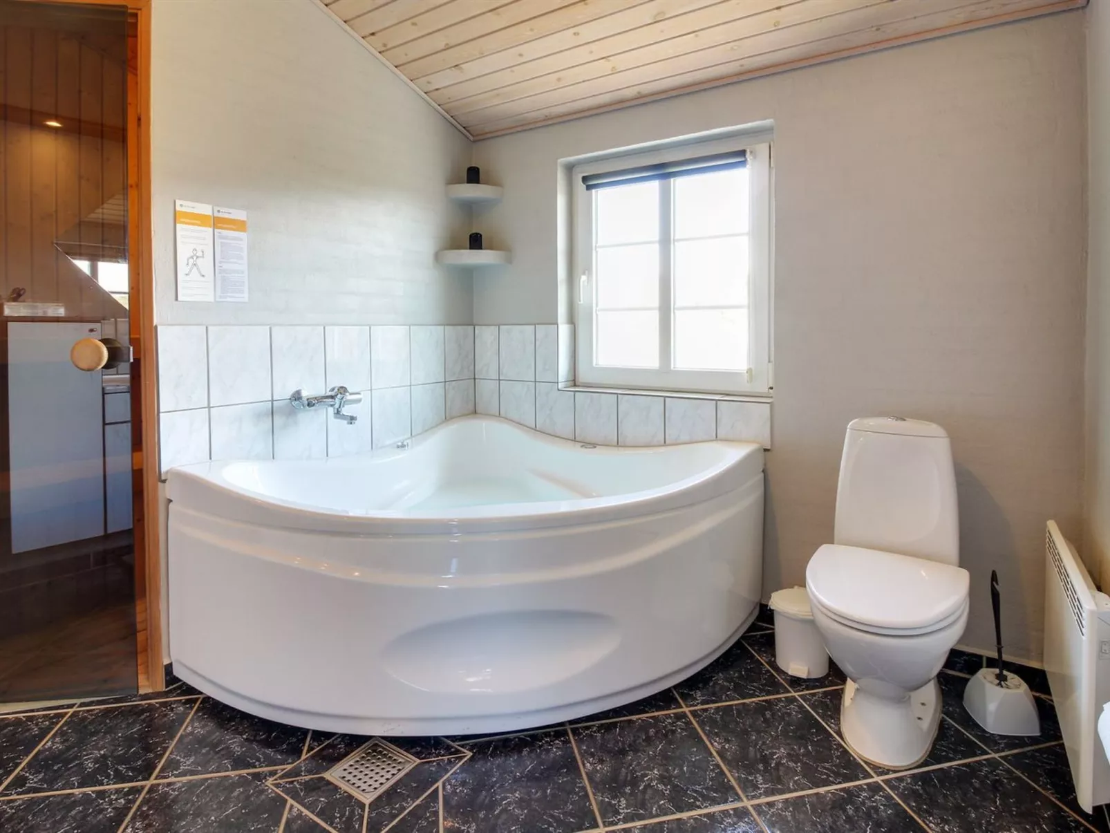 "Karlina" - 100m from the sea-Binnen