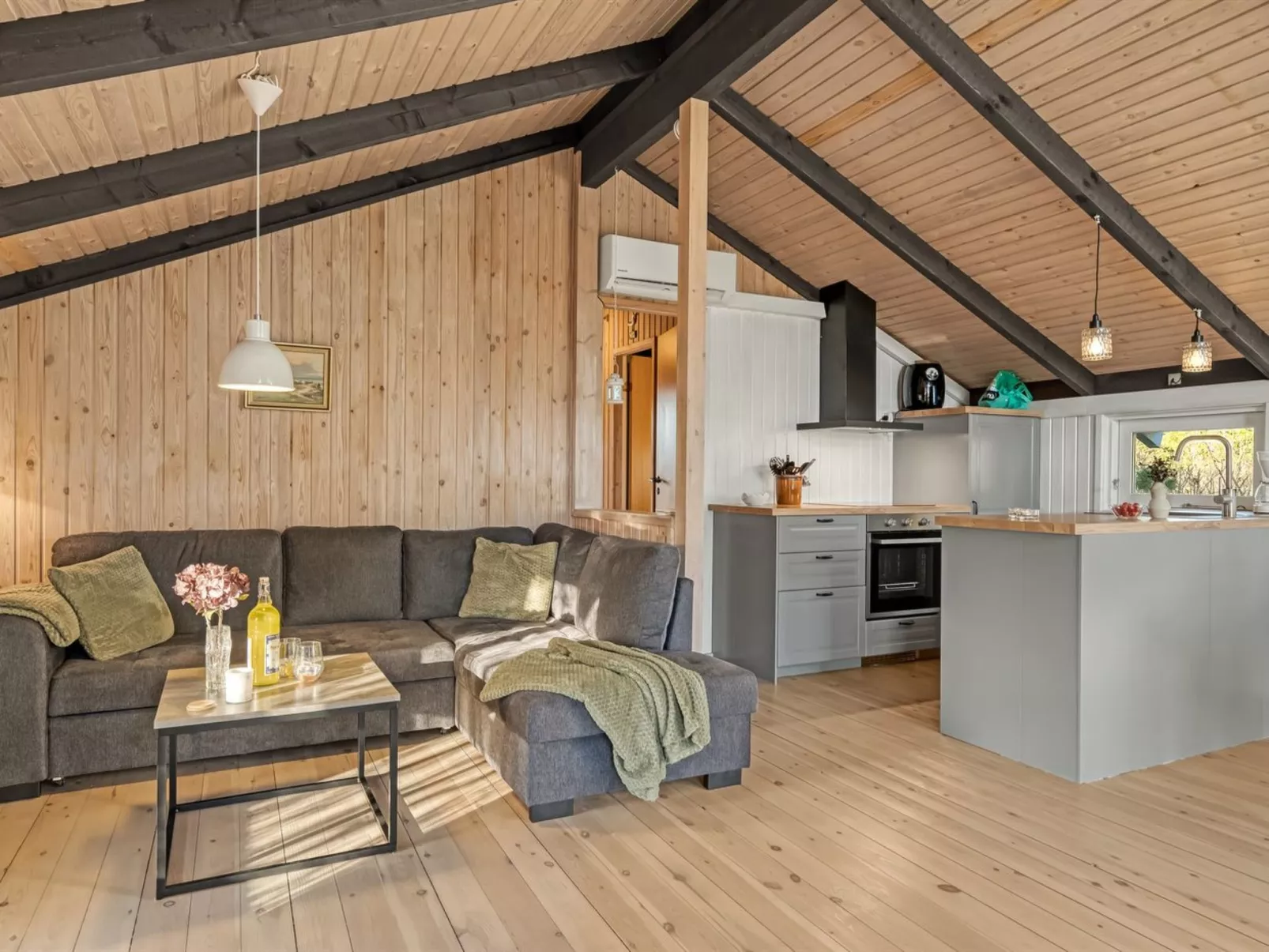 "Eliana" - 350m from the sea-Binnen