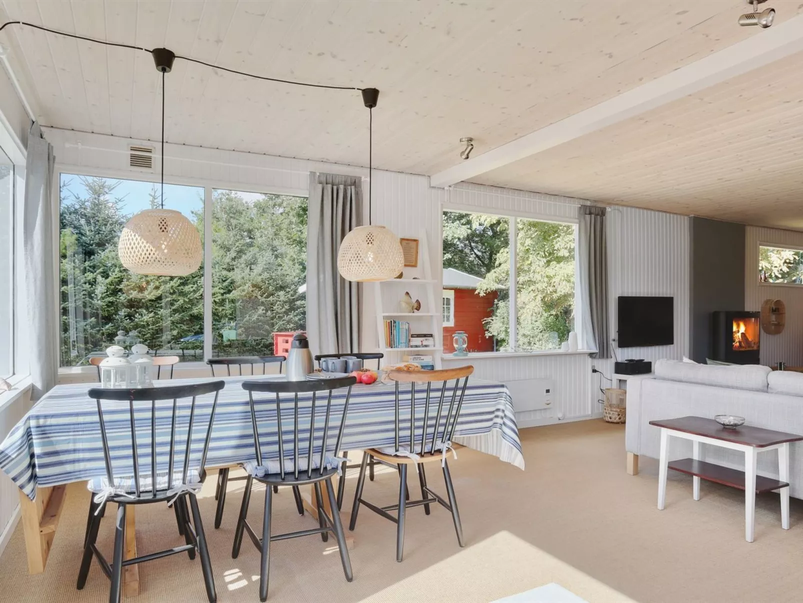 "Anevay" - 300m from the sea-Binnen