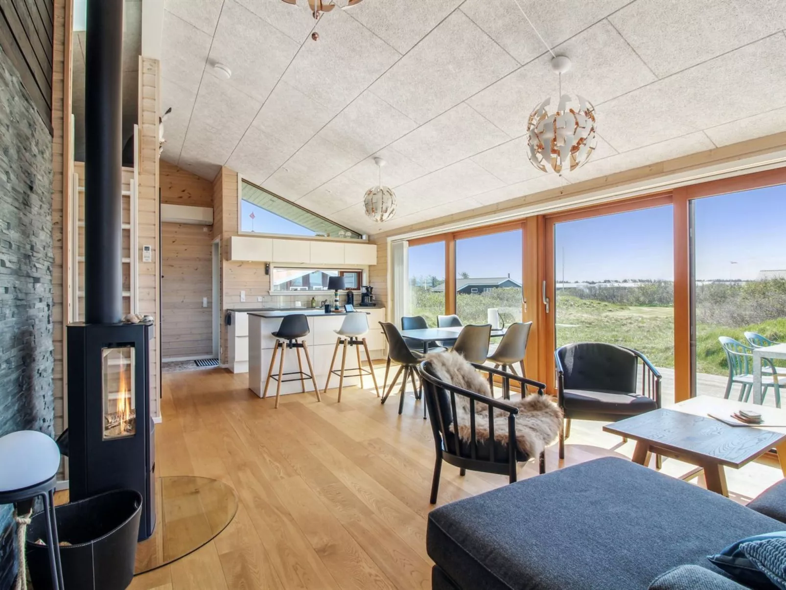 "Tuire" - 250m from the sea-Binnen