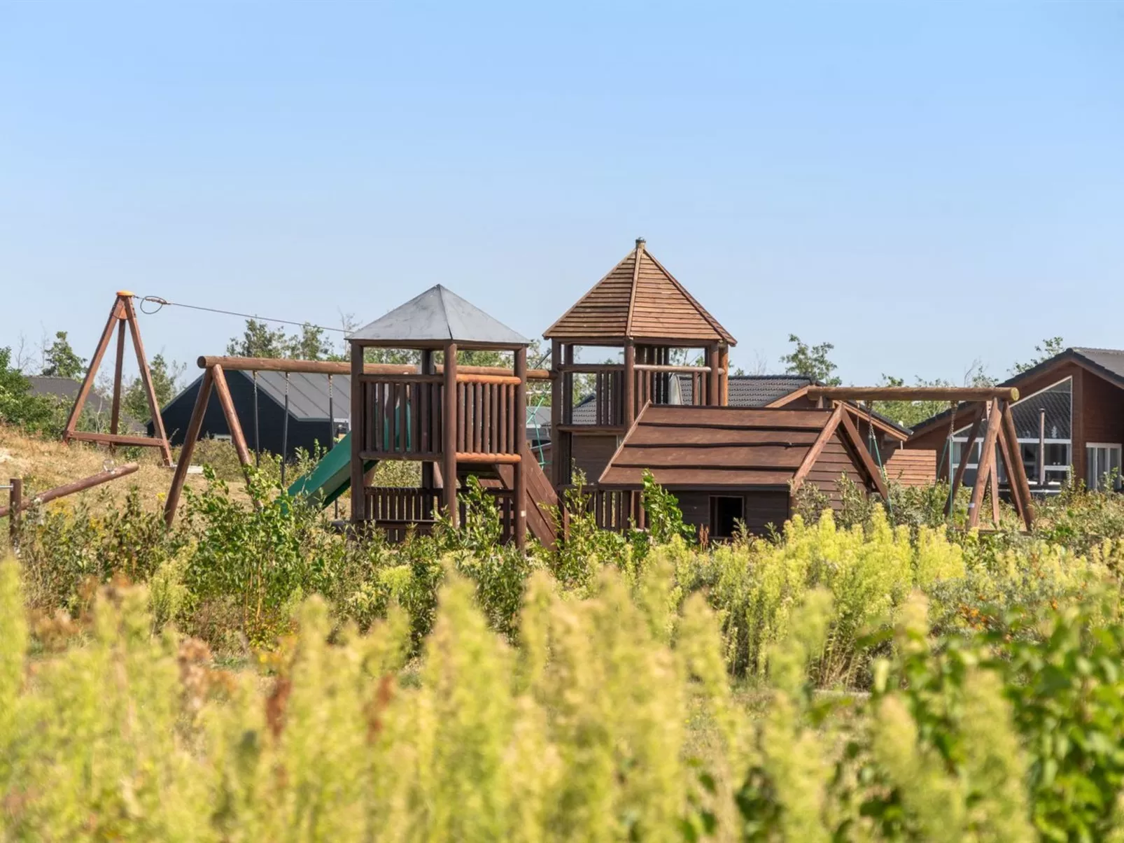 "Richard" - 4km from the sea-Binnen