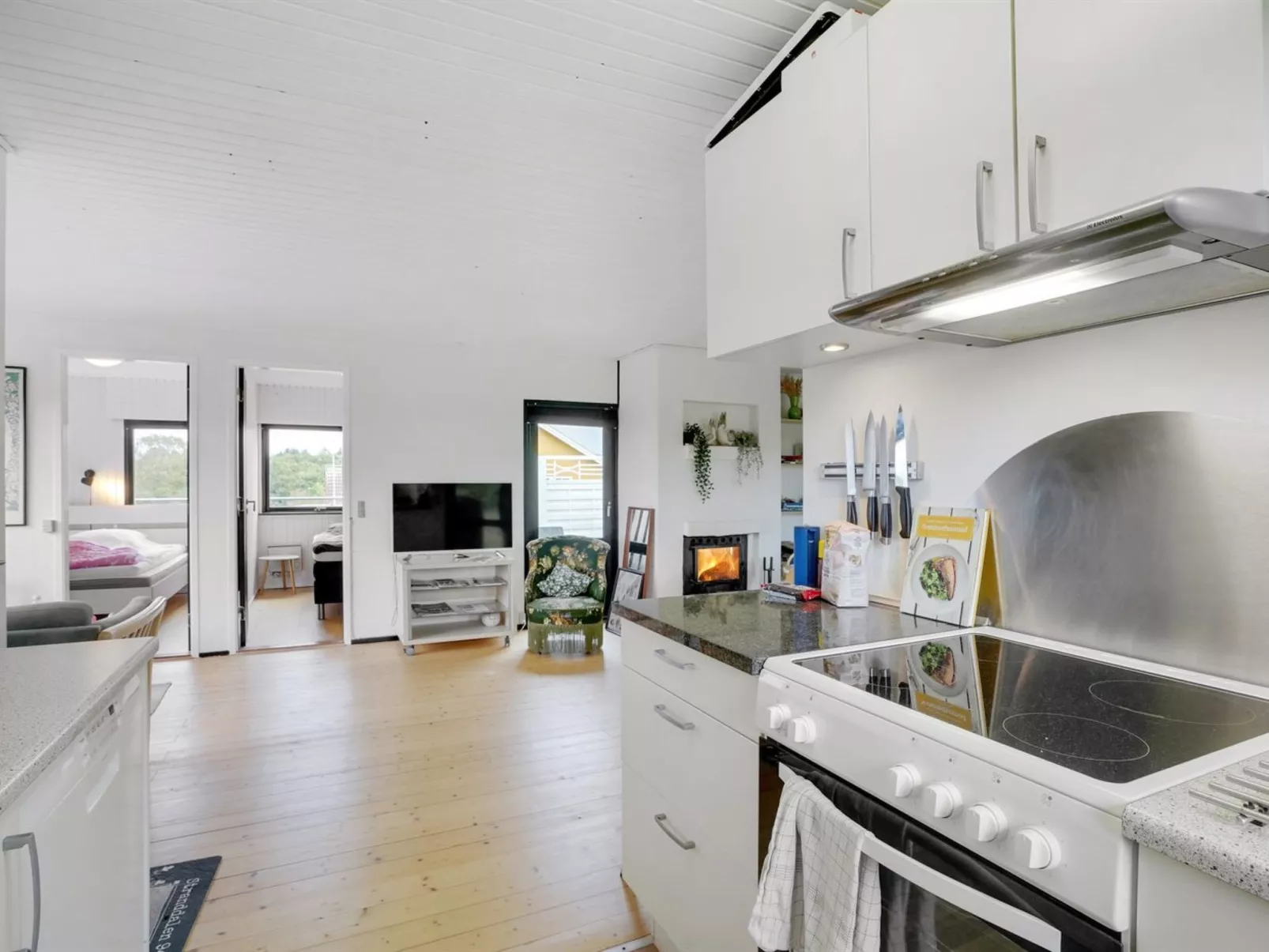 "Clarita" - 300m to the fjord-Binnen