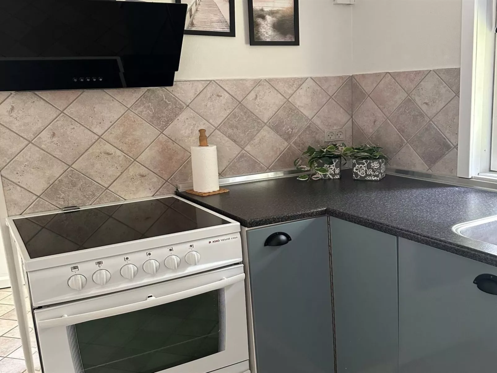 "Ally" - 250m from the sea-Binnen