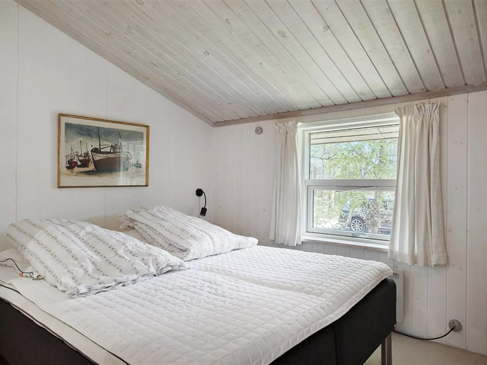 "Amabel" - 200m from the sea-Binnen