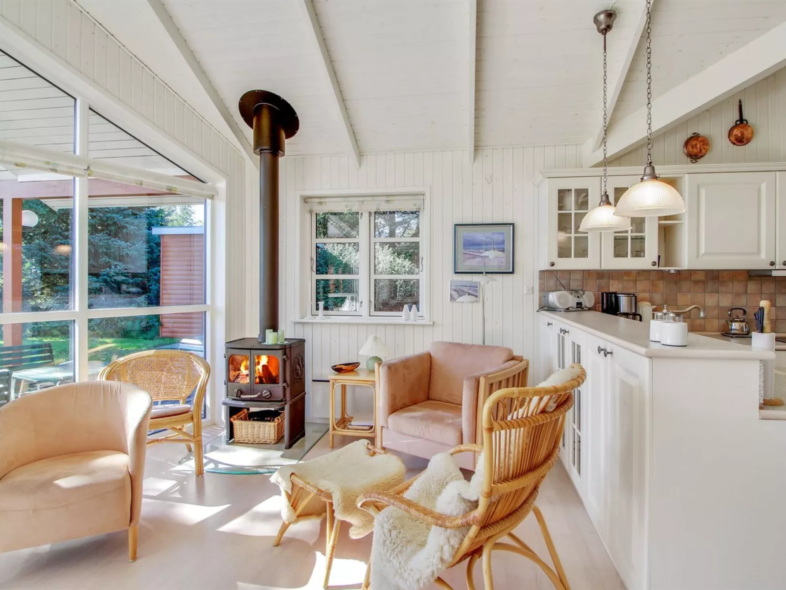 "Nela" - 300m from the sea-Binnen