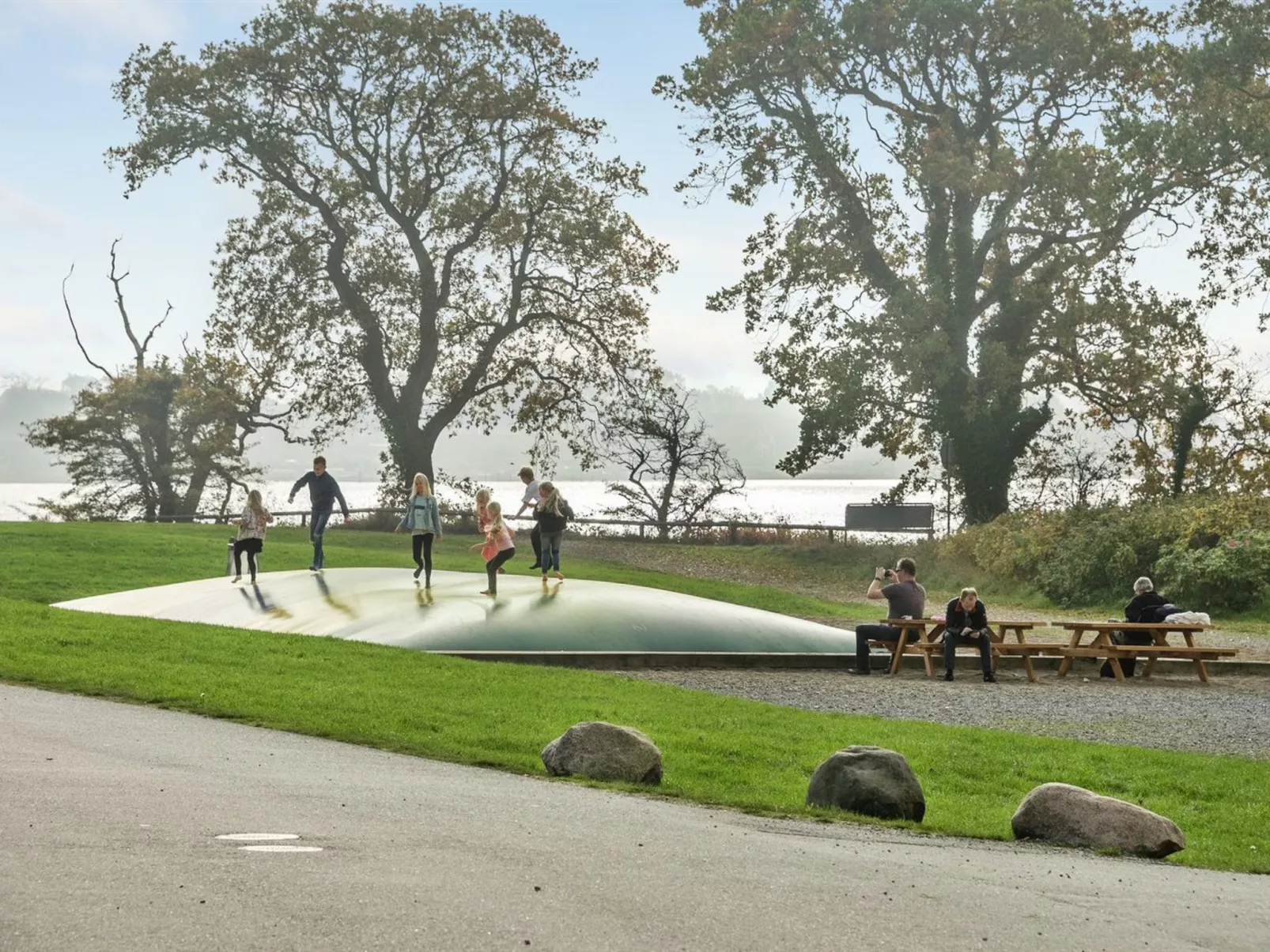 "Babette" - 75m to the fjord-Buiten