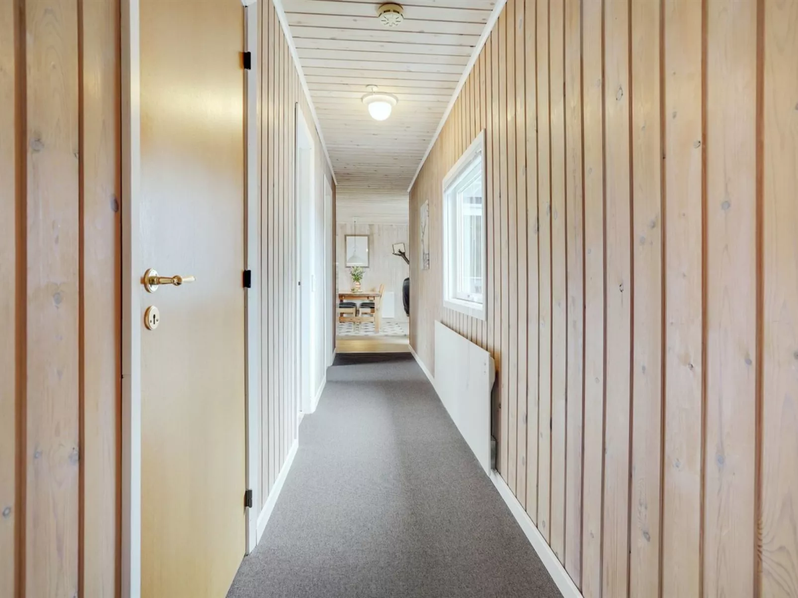 "Jaskirt" - 125m from the sea-Binnen