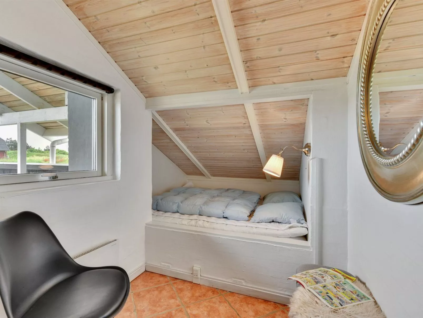 "Solbritt" - 330m to the fjord-Binnen