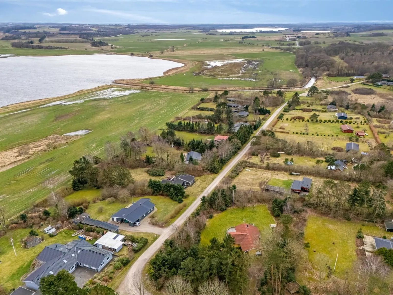 "Sesto" - 300m to the fjord-Buiten