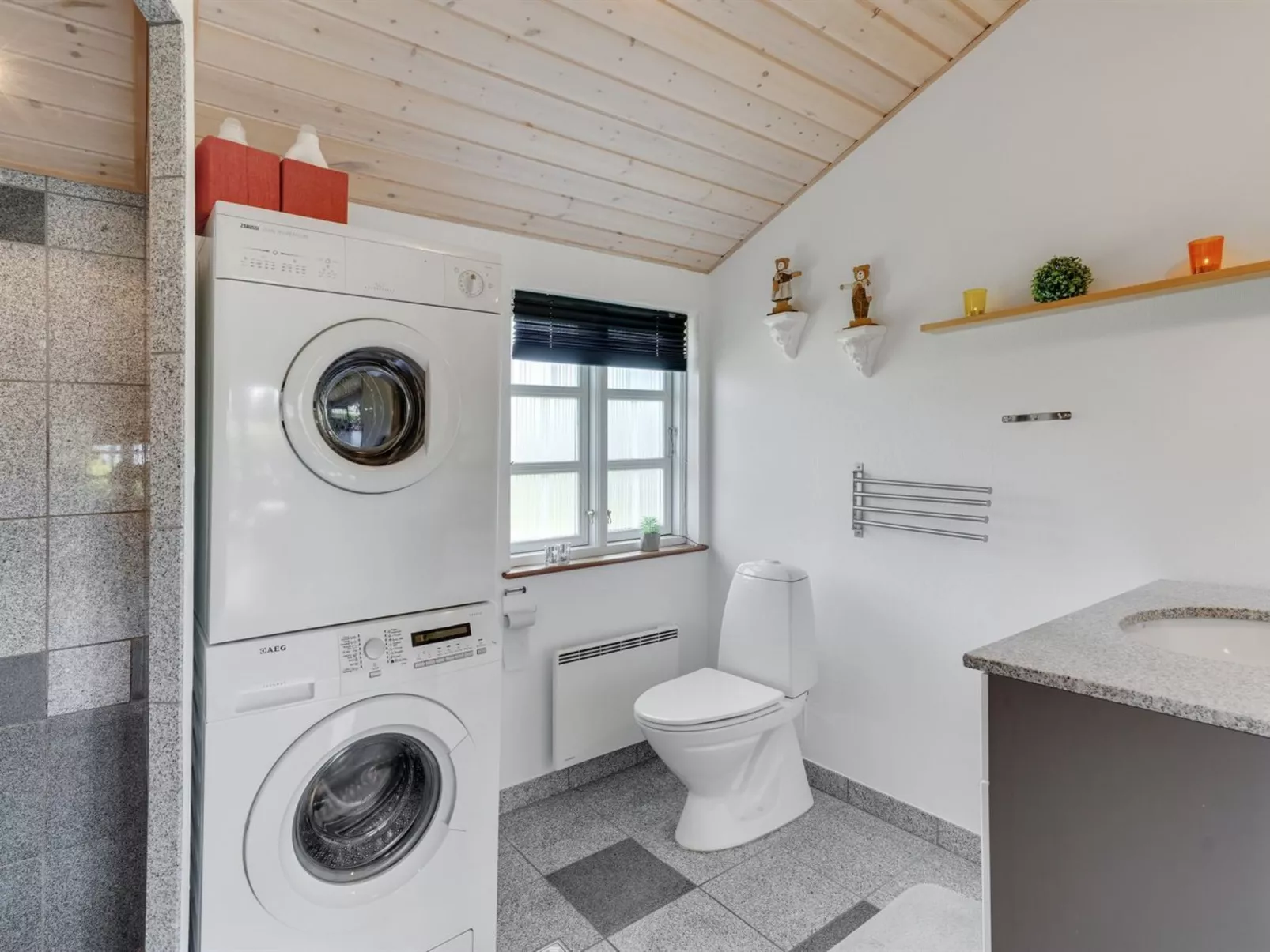 "Tolke" - 29km from the sea-Binnen