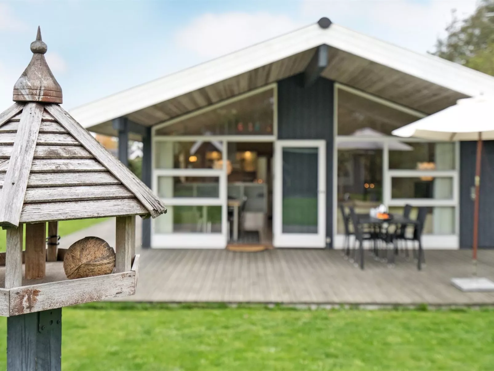 "Tayler" - 1.8km from the sea-Buiten