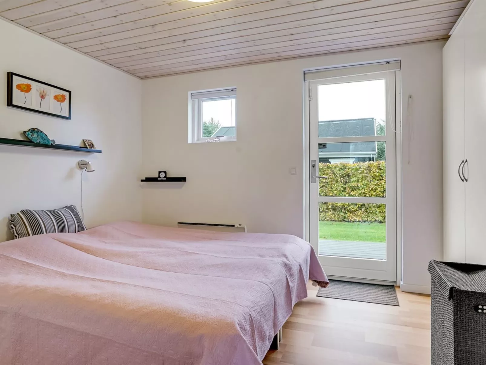 "Ayen" - 1.5km from the sea-Binnen