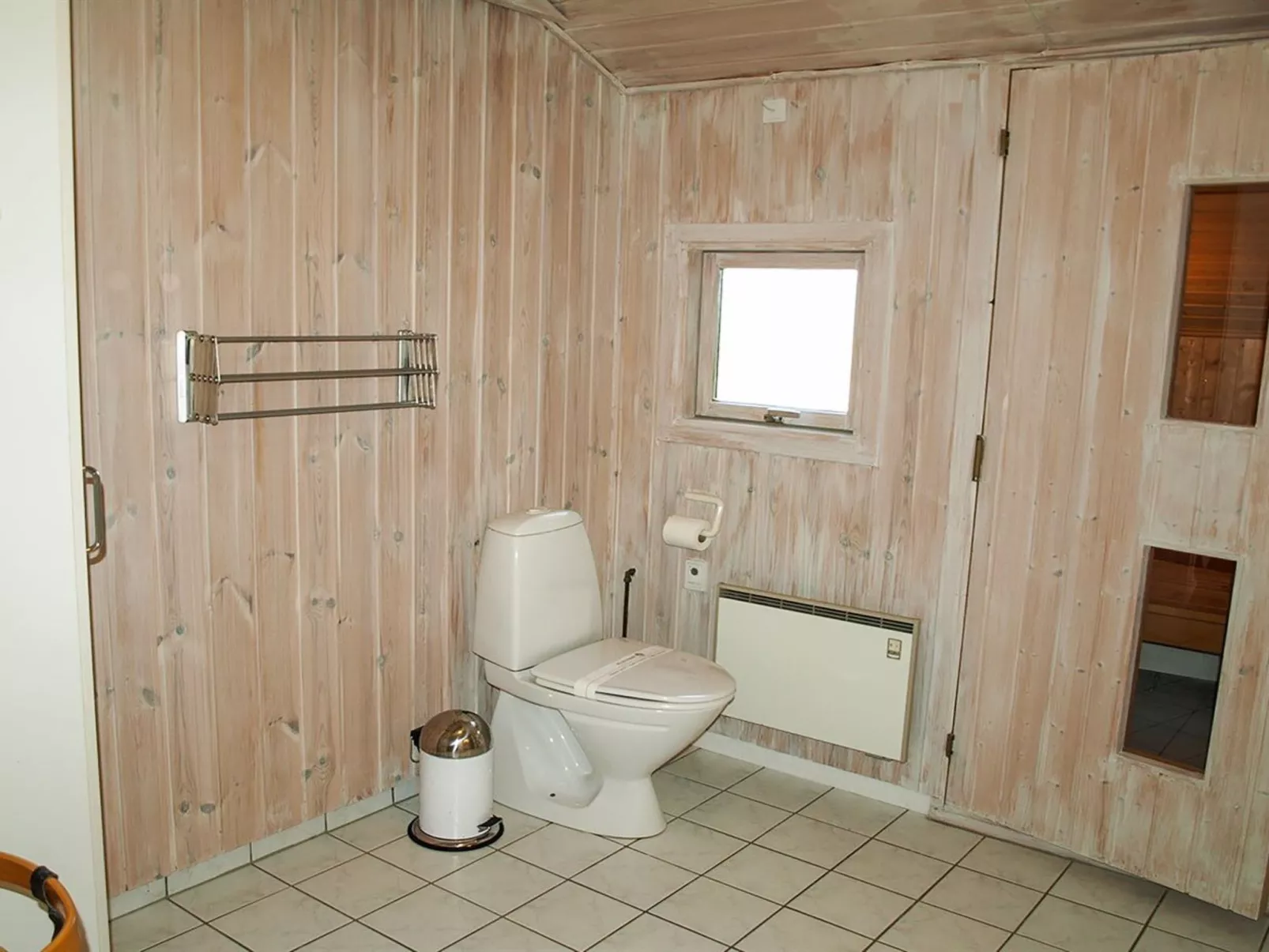 "Tia" - 900m from the sea-Binnen