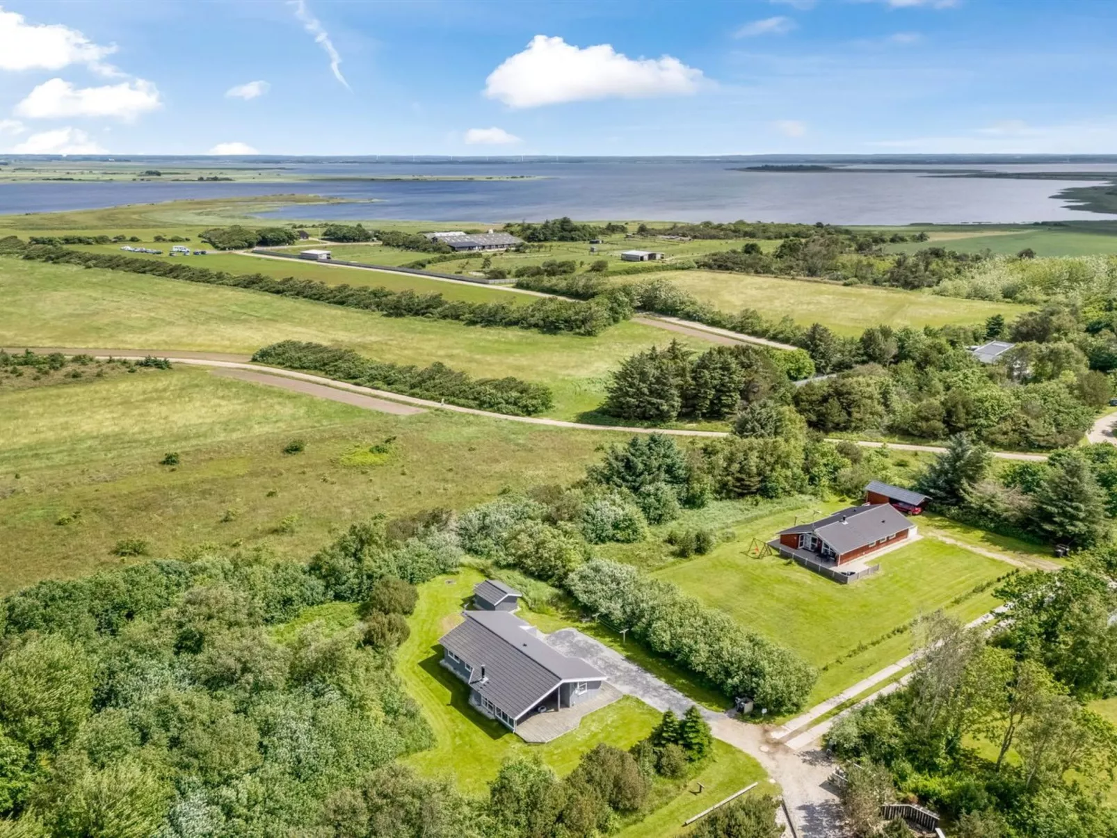 "Karlsefni" - 600m to the fjord-Buiten