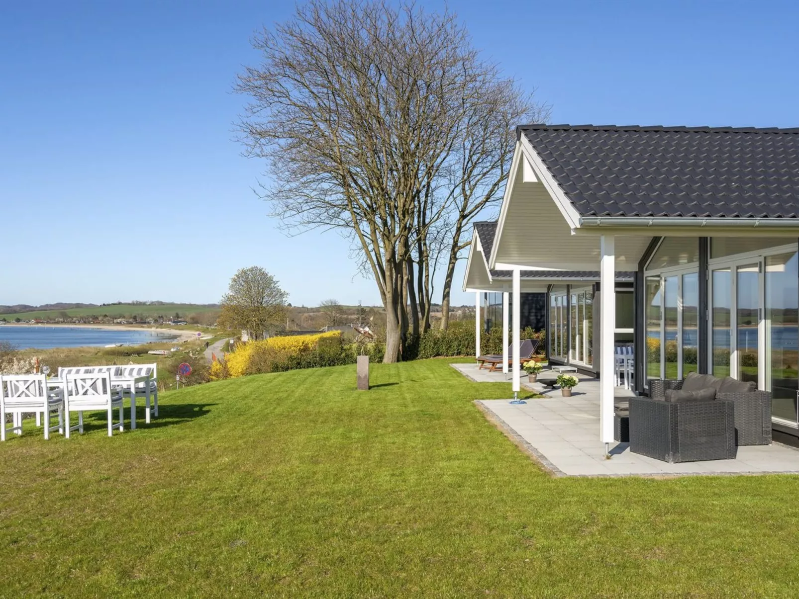 "Lander" - 20m from the sea-Buiten