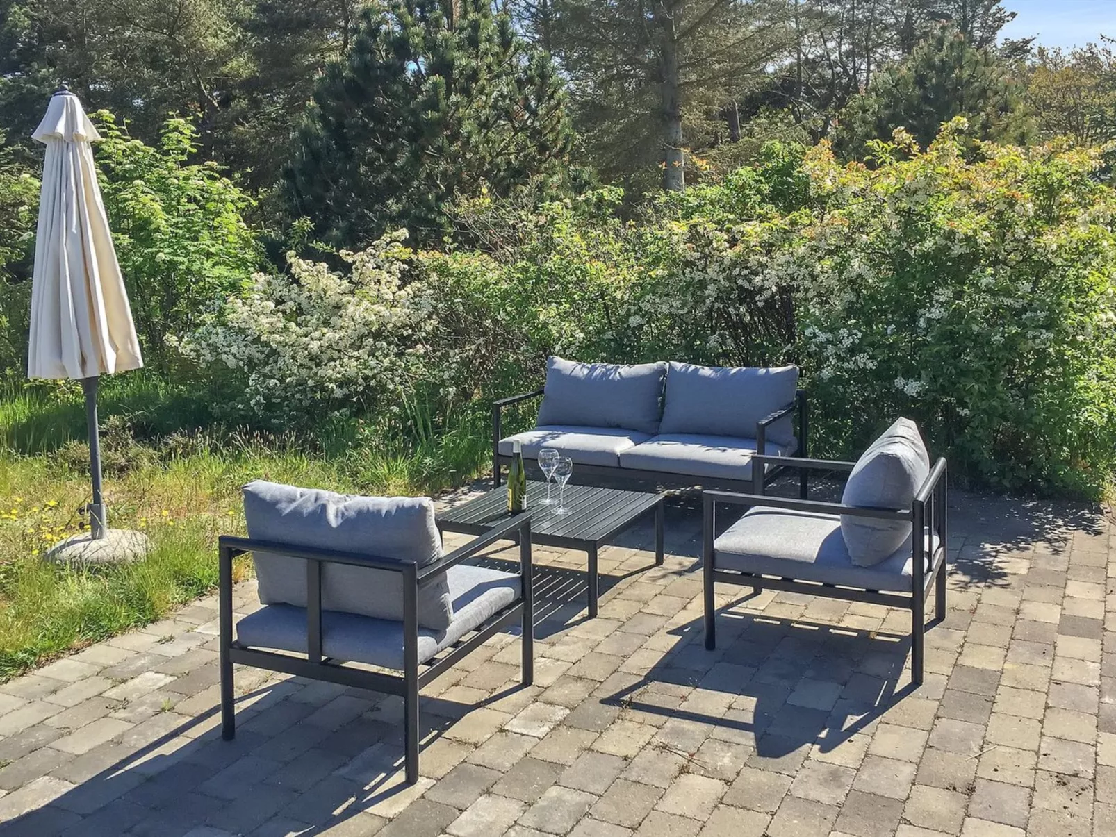 "Ilva" - 300m to the fjord-Buiten