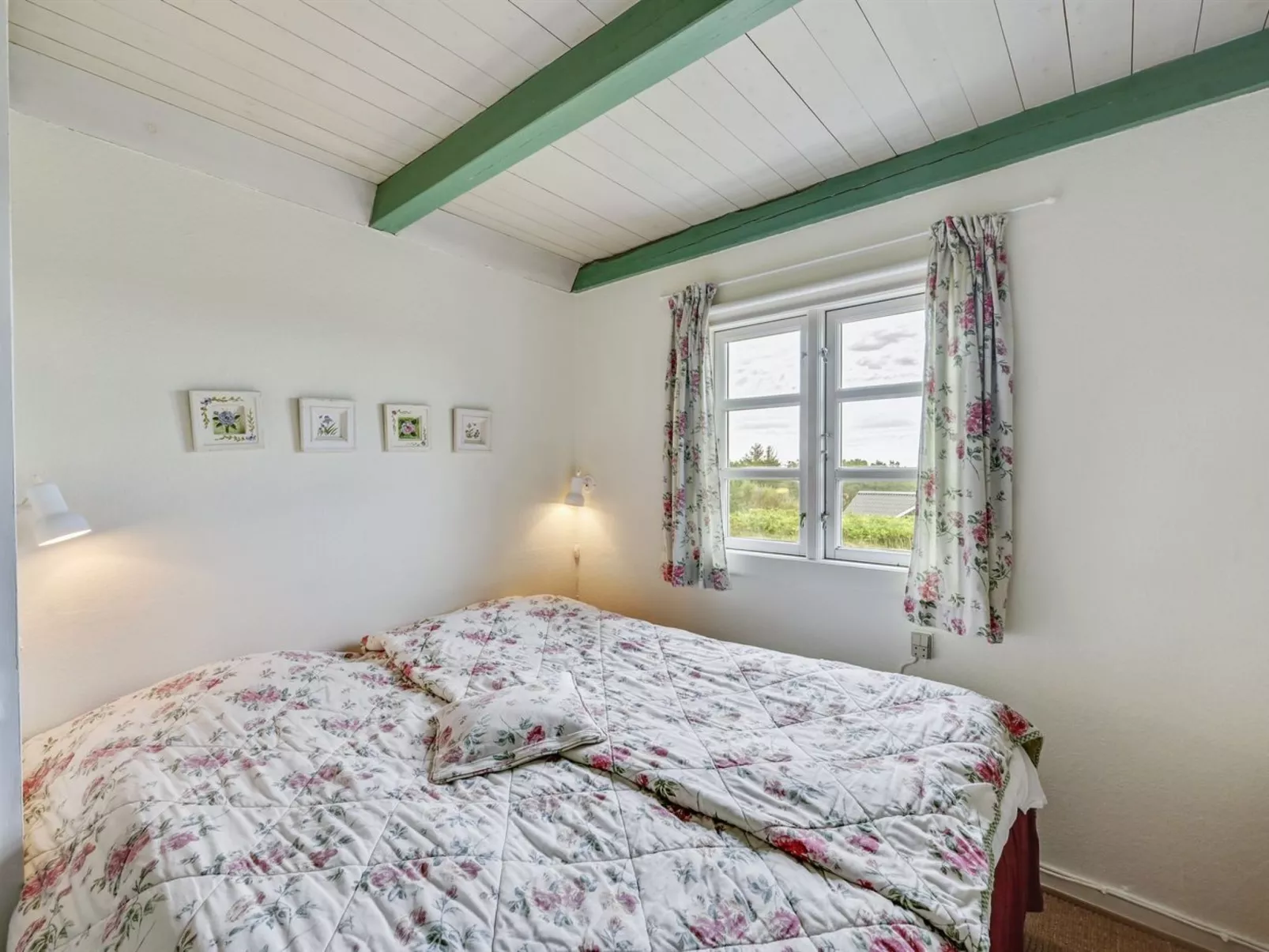 "Annika" -  from the sea-Binnen