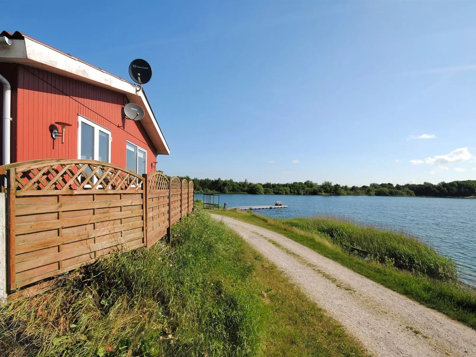 "Alvira" - 8km to the fjord-Buiten