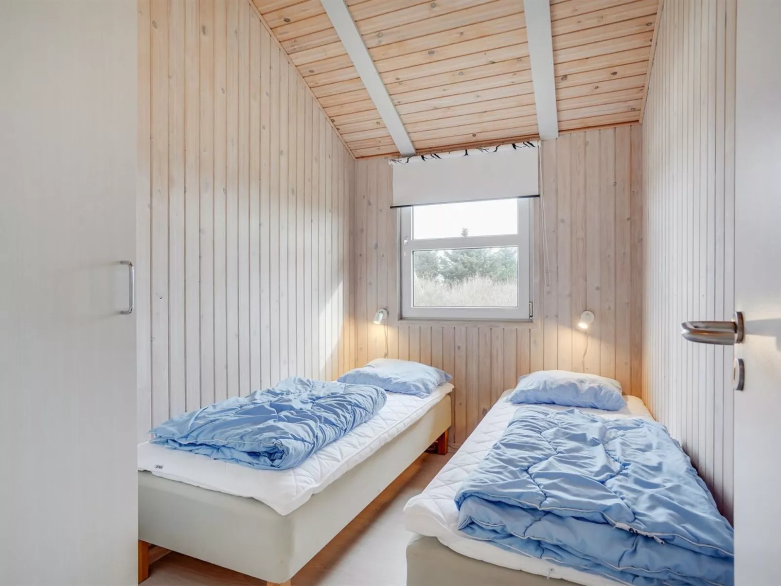 "Midja" - 800m from the sea-Binnen